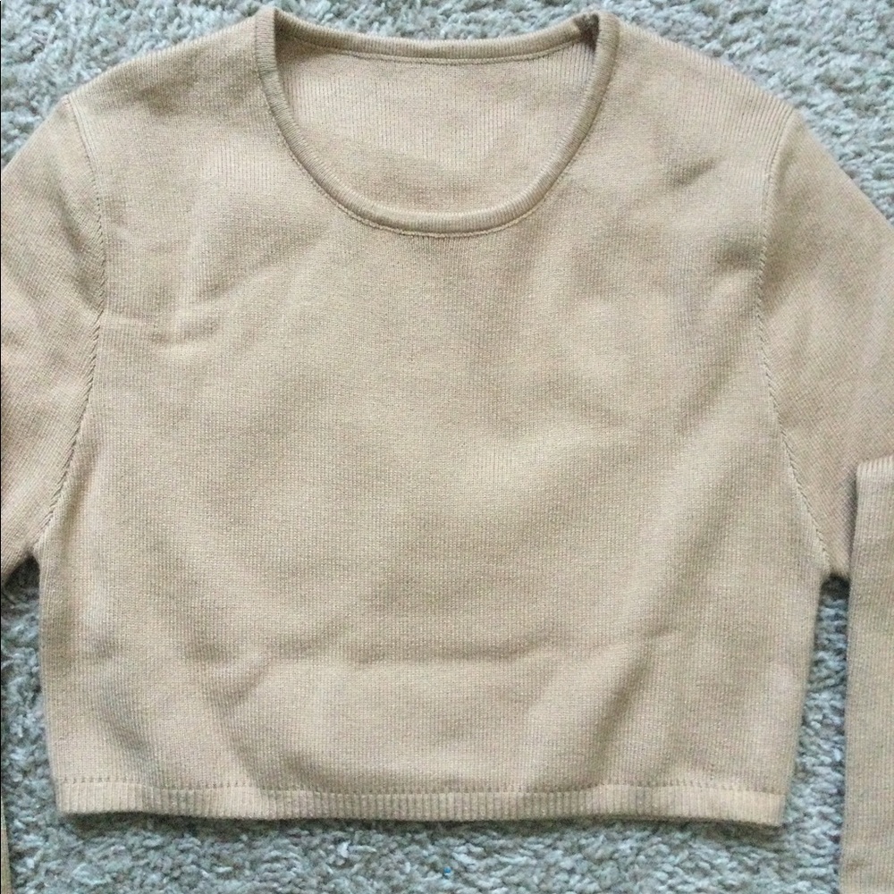 🔥🔥HOST PIC🔥🔥Sweater Cropped Top - Picture 5 of 10